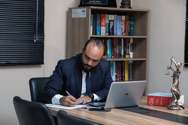 civil law lawyer